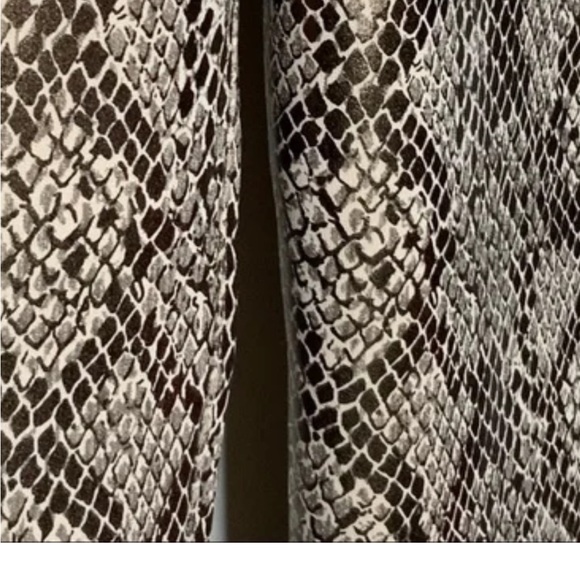 Guess Python Patterned Leggings - Picture 2 of 3